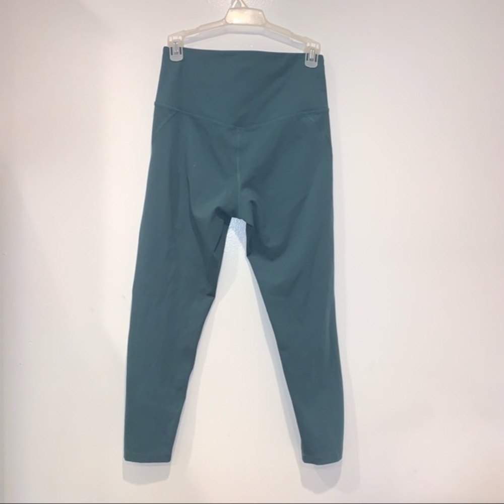 Girlfriend Collective Compressive High Rise Legging In Moss Green - Picture 9 of 13